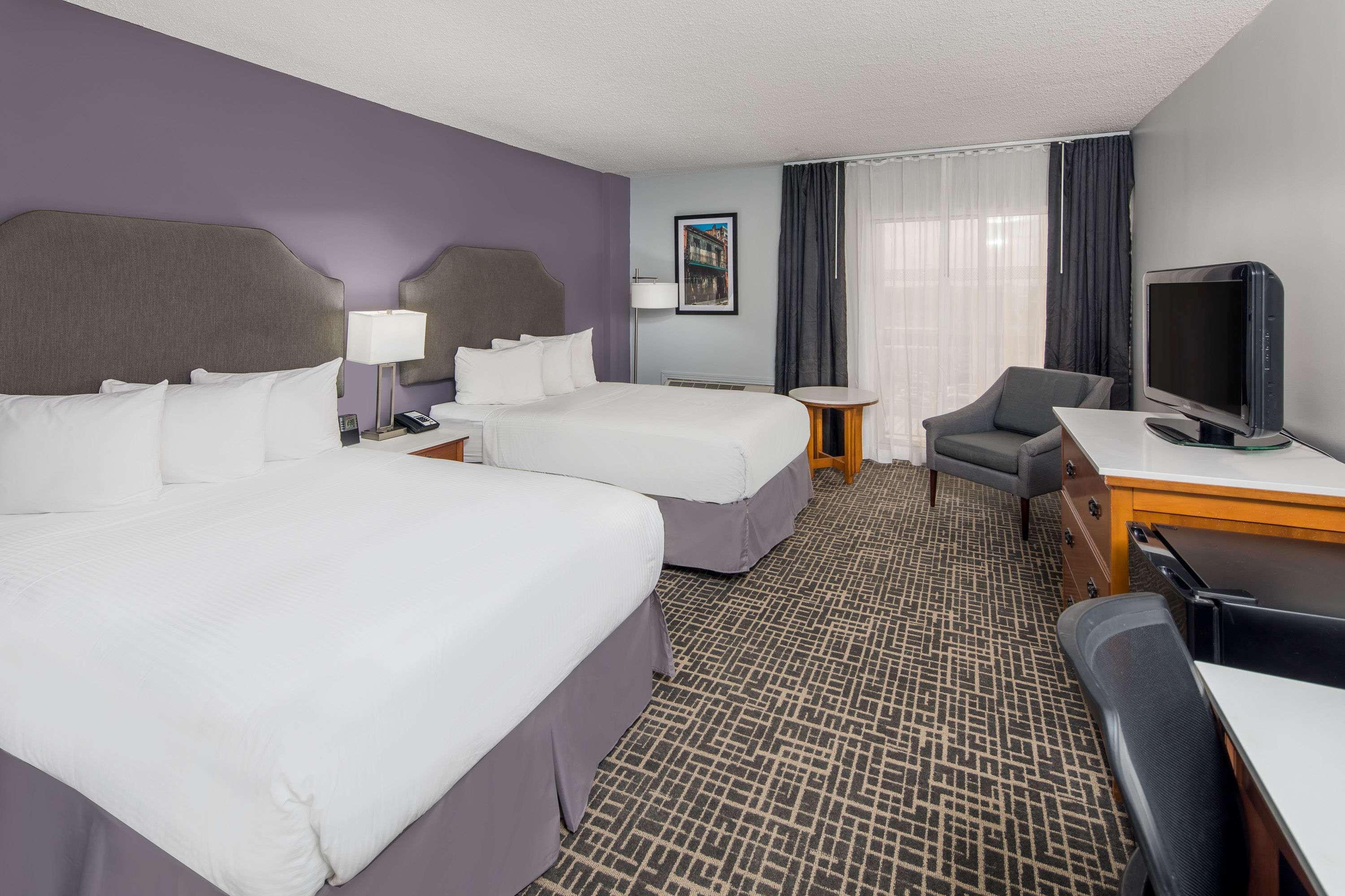 Wyndham Garden New Orleans Airport Hotel Metairie Exterior photo