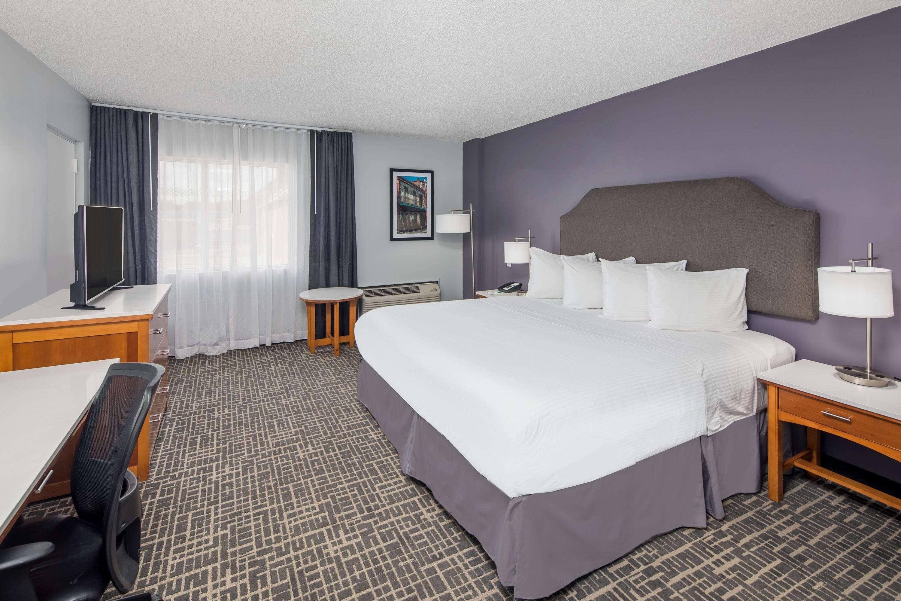 Wyndham Garden New Orleans Airport Hotel Metairie Exterior photo