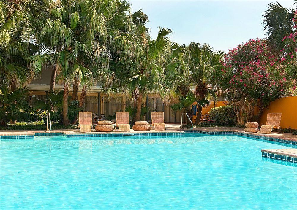 Wyndham Garden New Orleans Airport Hotel Metairie Exterior photo