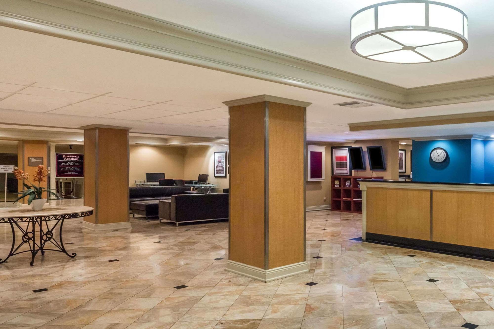 Wyndham Garden New Orleans Airport Hotel Metairie Exterior photo